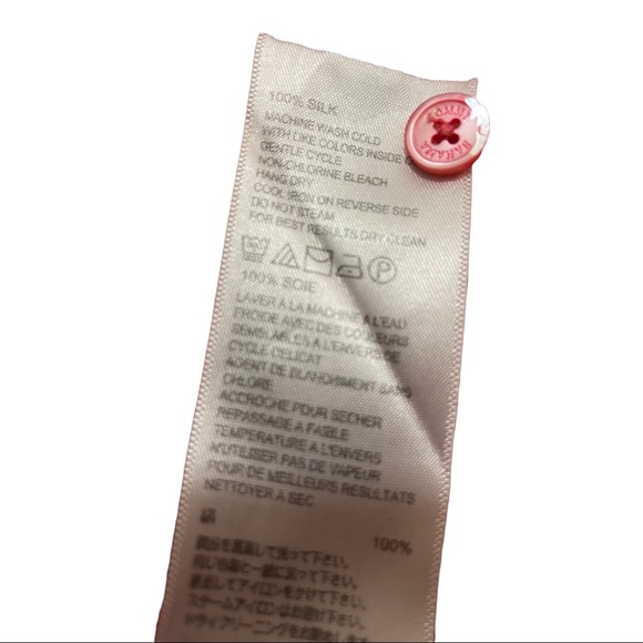 Tommy Bahama silk pink button front blouse. Size S/P. Short sleeve. Summer Small - Picture 8 of 9